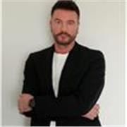 highly experienced creative professional, with a lifelong passion for art, mentoring for all ages at all stages 