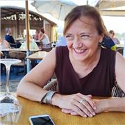 Professeur de Communication Visuelle pour adultes donne des cours en ligne ou à domicile à Caen. Diplômée de l’École nationale Supérieure des Arts Décoratifs avec 5 ans d’expérience.