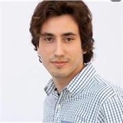 Me defino como una persona atenta, que se preocupa por que sus alumnos siempre aprendan algo nuevo 