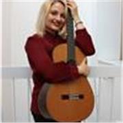 Estimados/as señores/as:
Profesora de Guitarra Clásica | Máster en Artes (MA) | 7 años de experiencia docente