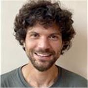 Psicologo e educatore professionale, con esperienza nella formazione 