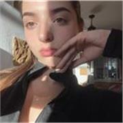 Alumna de sobresaliente, haciendo bachillerato de sociales apto para dar clases desde primaria y la ESO. 