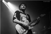 Se ofrecen clases de guitarra eléctrica