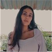 Profesor de biología con experiencia en clases virtuales para niños y adultos