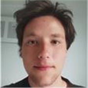 Persona paciente y amable  con mucha pasión por enseñar a otros.