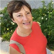 Maestra de primaria en Argentina durante 12 años, vivo en Valencia (ciudadana italiana).
Propongo dar clases a niños entre 6 y 12 años de edad