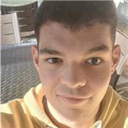 Estudiante de deportes y de idiomas