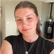 Professeur particulier donne des cours de soutien en français ou autre matières selon le besoin