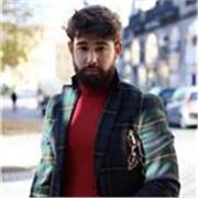 Profesor de Lengua Castellana de España con acento neutro