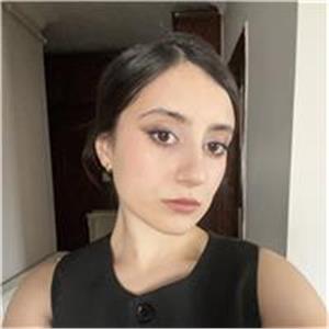 Aleyna K.
