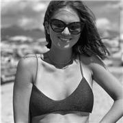 Studentessa universitaria, diplomata al Liceo linguistico. Ripetizioni per inglese, spagnolo, tedesco ed italiano