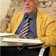 Insegnante in pensione, dopo 40 anni nei Licei, di italiano e latino