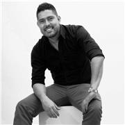 Le prof qui va vous aider avec vos devoirs d'espagnol!