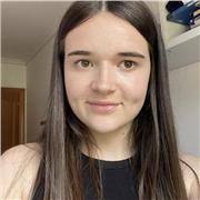 Soy una estudiante de fisioterapia que le gusta mucho aprender y enseñar ingles.