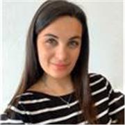 Profesora de matemáticas con amplia experiencia en niveles desde primaria hasta bachillerato. 