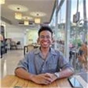 Professor particular com especialização em Semiótica e Análise do Discurso e Mestrado em Linguística