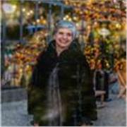 I am a native speaker, with online and f2f experience. I have been teaching for over 20 years, bringing enthusiasm and experience