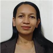 Professeure de français diplômée et expérimentée propose des cours de français en ligne pour enfants et adultes.