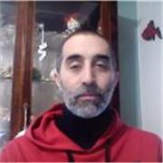 Se hai bisogno di fare compiti o approfondire temi di storia, italiano (grammatica e letteratura) o geografia: ci sono.