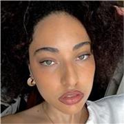 Étudiante en science po internationale méthode communicative et exercices pratiques, propose des cours d’anglais pour enfants :) 