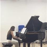 Clases de Piano y Lenguaje Musical - Graduada en Conservatorio Profesional de Música