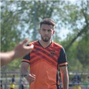 Sesiones de entrenamiento personal tanto presencial como online. Soy graduado en CAFYD y curso un Máster en entrenamiento personal