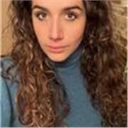 Studentessa Universitaria impartisce lezioni di Inglese come seconda lingua per studenti che necessitano arrivare ad un livello B2