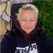 Soy profesora titulada con más de 3 años de experiencia en centros educativos.