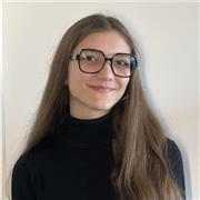 Diplômée d’un master droit public, mention droit de l’environnement, cours en ligne