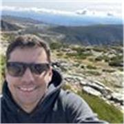 Portuguesa tutor, english and spanish speaker, owning an academic consulting company