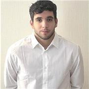 Actuellement étudiant je suis disposé à aider un maximum les élèves pour des notions de mathématiques ou physiques.