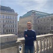 Laureato magistrale in filosofia offre ripetizioni di storia, inglese e filosofia per studenti delle medie e delle superiori.