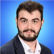 Étudiant en reconversion, passant du bâtiment à l’informatique.