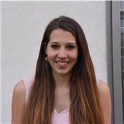 Deutschlehrerin mit globalem Blick bietet Online-Nachhilfe