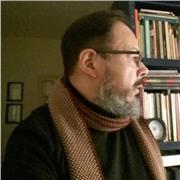 Professor de Português (Língua e Literatura) e Filosofia