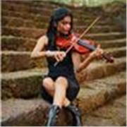 Violin tutor teaches students from age 4 to 40