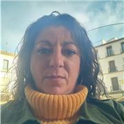 Maestra de primaria. Actualmente ejerciendo. A parte de dar clases de inglés imparto también lengua y matematicas