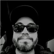 Se ofrecen clases de guitarra presenciales u online