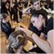 Profesora en estética con experiencia de 3 años en la docencia y 9 como esteticista