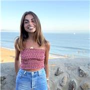 Maestra especializada en Audición y Lenguaje.
Ofrezco clases de apoyo para niños/as con dificultades en el lenguaje oral y escrito