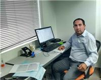 Profesor de Office para niños para todas sus edades en su desarrollo estudiantil