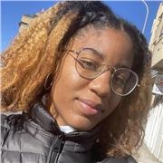 J’enseigne les matières basiques aux enfants entre 5 et 14