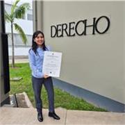 Profesora de inglés que imparte clases a todas las edades