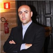 Offro lezioni private a professionisti e studenti che vogliono conoscere o migliorare l'utilizzo dei software per ufficio e email