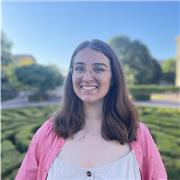 étudiante en médecine proposant des cours de soutiens