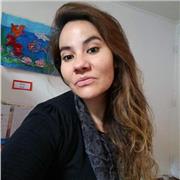 Educadora de un párvulos con mención en música capacitada para reforzamiento de asignaturas escolares de niveles pre básica y básica