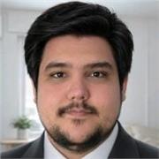 Softwareentwickler mit 3 Jahren Berufserfahrung unterrichtet KI, ChatGPT, Claude, Prompting, Automatisierung und KI-Agenten