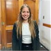 Me defino como una persona creativa
Doy clases de psicologia a niños, adolescentes y adultos