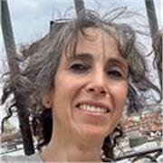 Professeure de langues (FLE, français soutien scolaire, anglais, allemand) avec plus de 20 d'expérience.
