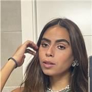 Soy profesora de arte, inglés, portugués y español.